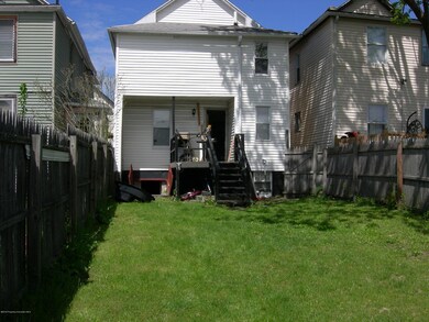 1709 Hawthorne St, Scranton, PA 18504 - photo 2
