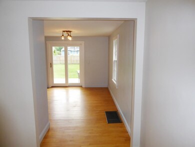 26 Lamoille St, Essex Junction, VT 05452 - photo 6