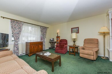 16 Chestnut Ct, Rensselaer, NY 12144 - photo 5