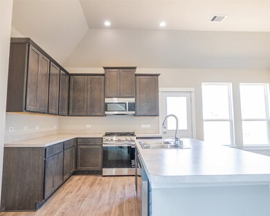 2517 Grace St, Bay City, TX 77414 - photo 4