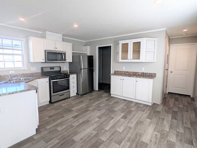 719 Virginia unit 719, Belleville, MI 48111 - photo 2