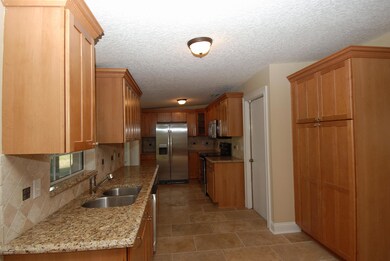 5901 Dian Wood Dr, Jacksonville, FL 32210 - photo 6