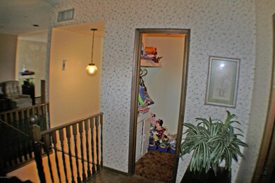 Entry w Stairs & Closet