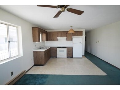 8 Whitten St unit C, Hampton, NH 03842 - photo 3