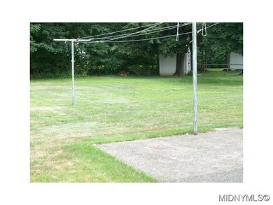 Nice Patio & Back Yard