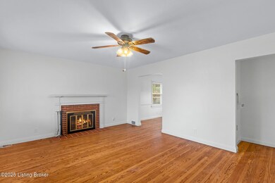 4312 Kinloch Rd, Louisville, KY 40207 - photo 4