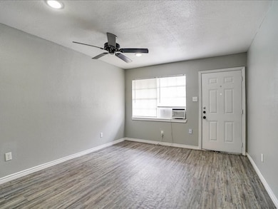 5117 Lavender St unit 5127, Houston, TX 77026 - photo 4