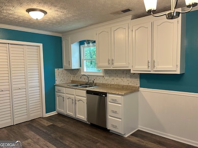 1341 Armistead Cir, Monroe, GA 30655 - photo 3