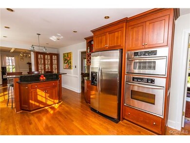 Gourmet chef's kitchen