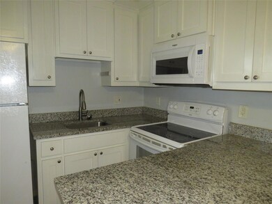 1026 Thomas St, Denton, TX 76201 - photo 5