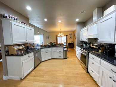 Kitchen2