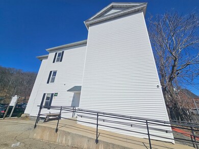 237 Park Ave unit 3, Worcester, MA 01609 - photo 4