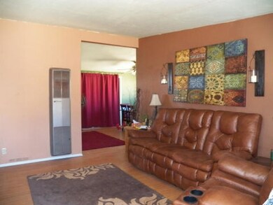 509 Bonnell Dr, Alamogordo, NM 88310 - photo 2