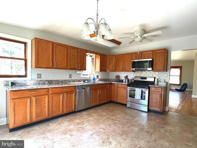 1167 Delmont Rd, Severn, MD 21144 - photo 3