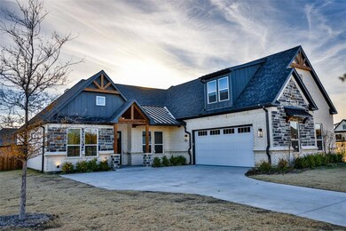 105 Chisolm Trail, Pottsboro, TX 75076 - photo 2