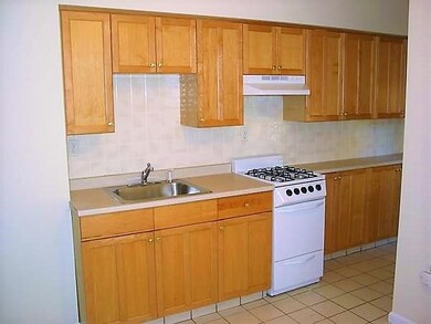 12 Avon St unit 2, Wakefield, MA 01880 - photo 7