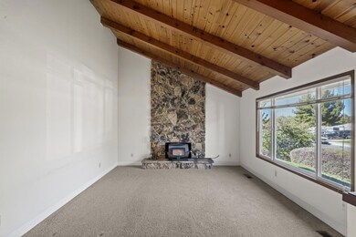 1443 Papago Dr, Medford, OR 97504 - photo 4