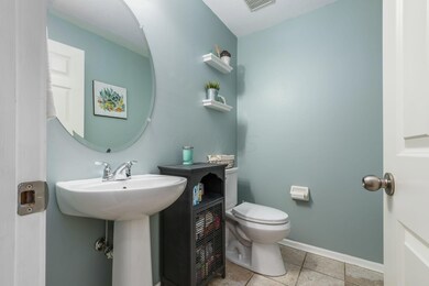 657 Grove Circle, Columbus, OH 43230