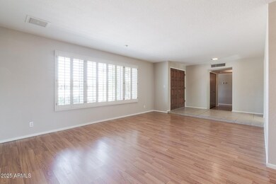 2059 E Manhatton Dr, Tempe, AZ 85282 - photo 4