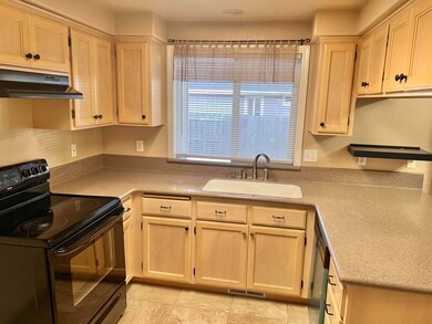 1107 Juanita Way, Central Point, OR 97502 - photo 5