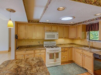008_Kitchen