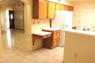 Kitchen/Breakfast Bar