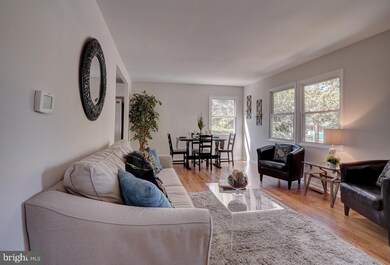 711 Raynor Ave, Catonsville, MD 21228 - photo 3