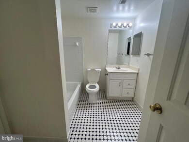 10304 Highboro Way, Lanham, MD 20706 - photo 4