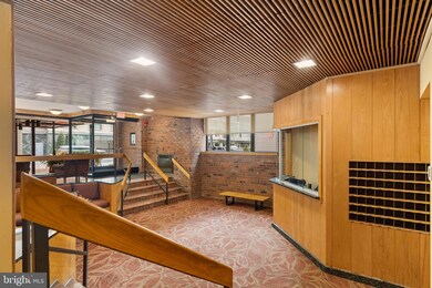 The Gibson unit 1001, Washington, DC 20037 - photo 3