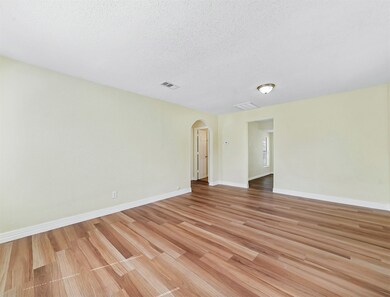 8248 Hartford St, Houston, TX 77017 - photo 7