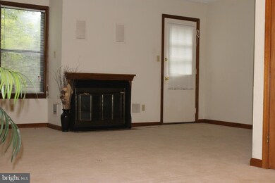 23338 Red Oak Ct, California, MD 20619 - photo 5