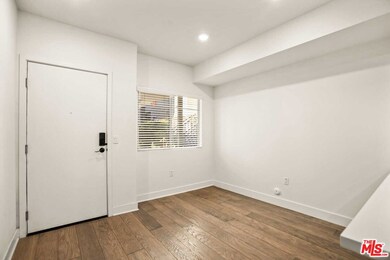 LA River House unit 104, Los Angeles, CA 90039 - photo 2