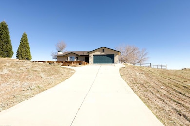 26801 Cabriolet Ct, Tehachapi, CA 93561 - photo 3