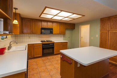 3414SomersetAve-MLS-5