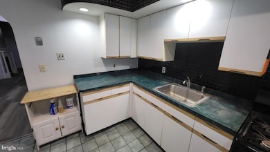 143 N Lindenwood St, Philadelphia, PA 19139 - photo 4