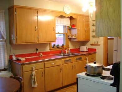 1003 Cedar St, Merrill, WI 54452 - photo 3