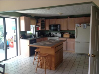 23 1/2 Rangers Dr, Hudson, NH 03051 - photo 5