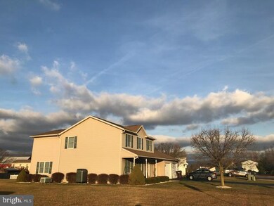 1872 Wood Duck Dr E, Chambersburg, PA 17202 - photo 3