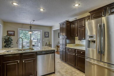 22 Trentwood Ct, Crossville, TN 38558 - photo 4