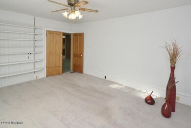 309 E Berrien St, Paw Paw, MI 49079 - photo 7