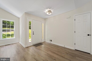 38685 Goose Creek Ln, Leesburg, VA 20175 - photo 7