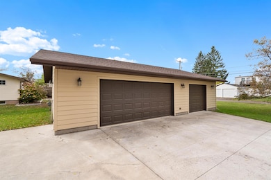 1702 N 60th St, Superior, WI 54880 - photo 2