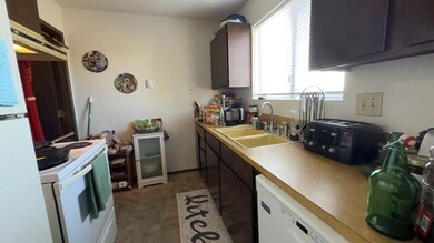 332 NE 9th St unit A & B, Grants Pass, OR 97526 - photo 7