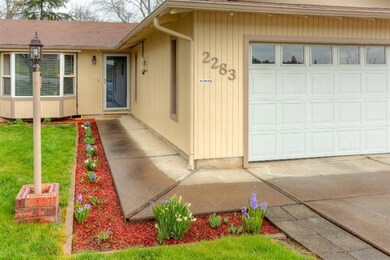 2283 College Way, Medford, OR 97504 - photo 3