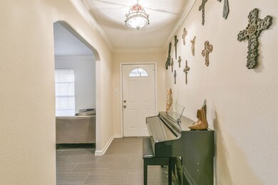 7151 Bayou Forest Dr, Houston, TX 77088 - photo 4