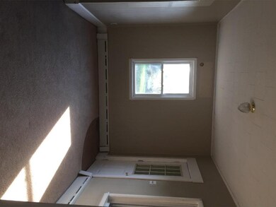 816 Upland Ave, Reading, PA 19607 - photo 5