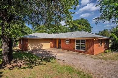 819 W Lakeview Dr, Guthrie, OK 73044 - photo 6