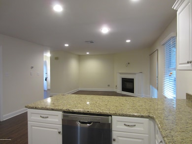 22 Lasatta Ave unit 2-A, Englishtown, NJ 07726 - photo 4