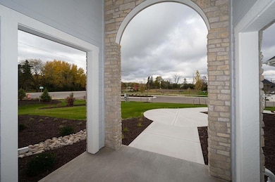 12810 Bluejay Ln, Mequon, WI 53097 - photo 4