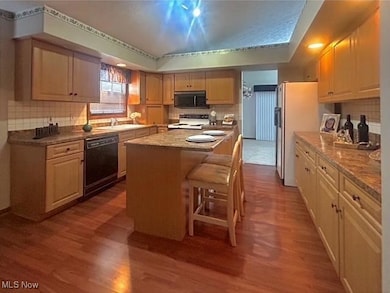 6684 Hidden Lake Trail, Brecksville, OH 44141 - photo 4